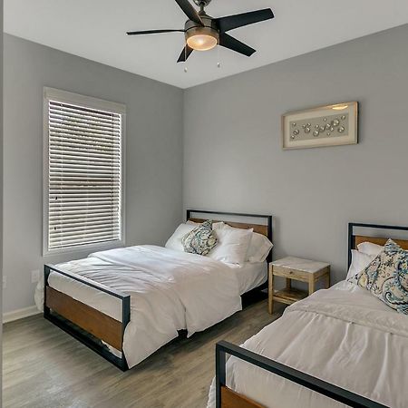 New 3/2 Duplex Minutes From Heart Of Tampa -Unit B Lejlighed Eksteriør billede