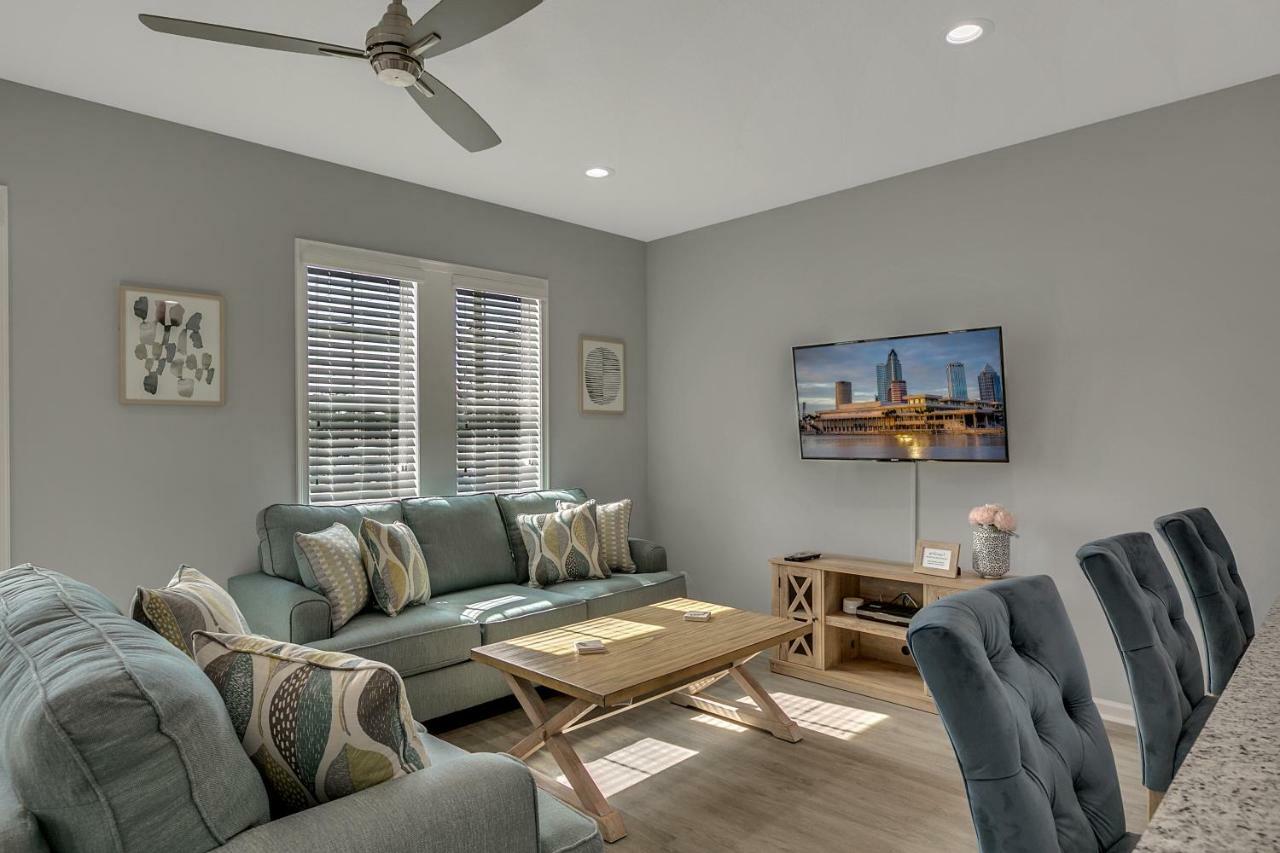 New 3/2 Duplex Minutes From Heart Of Tampa -Unit B Lejlighed Eksteriør billede