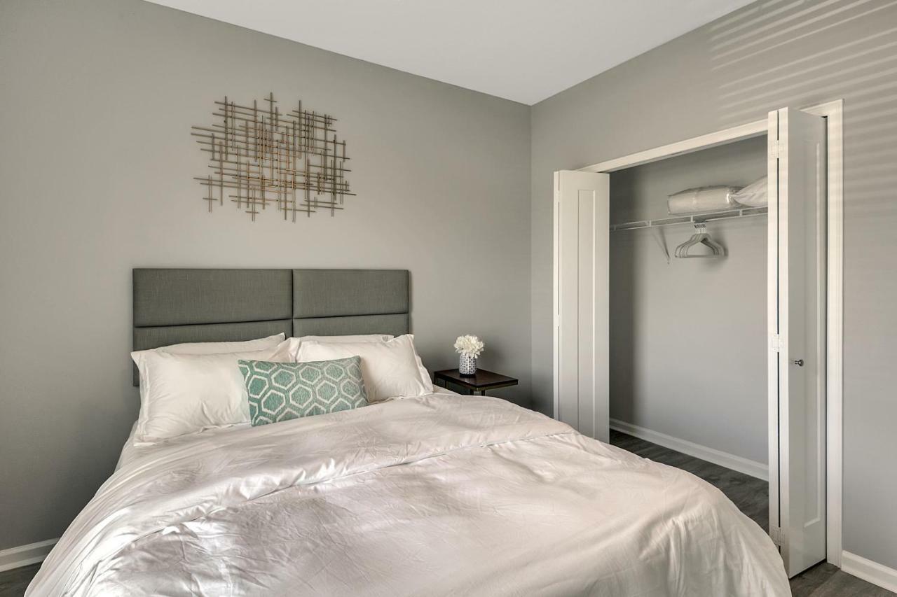 New 3/2 Duplex Minutes From Heart Of Tampa -Unit B Lejlighed Eksteriør billede