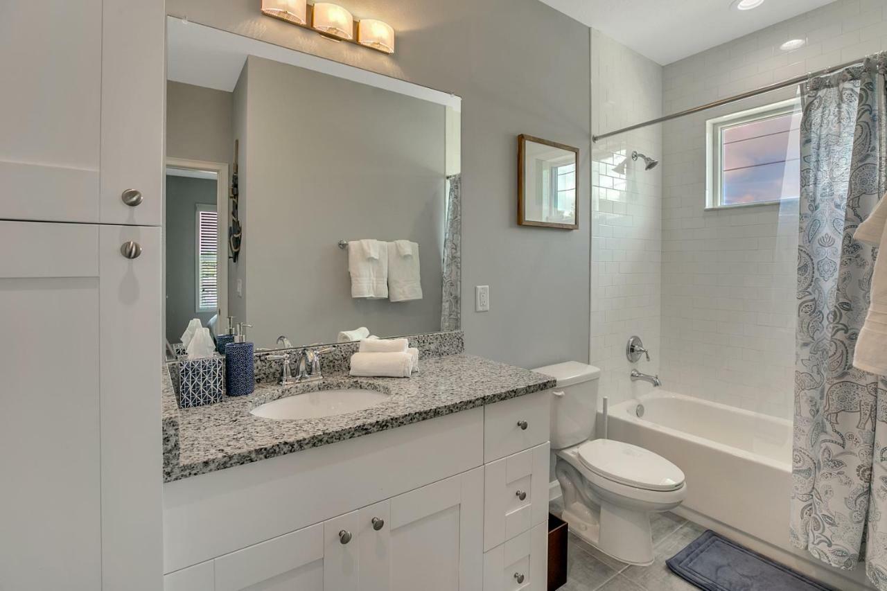 New 3/2 Duplex Minutes From Heart Of Tampa -Unit B Lejlighed Eksteriør billede
