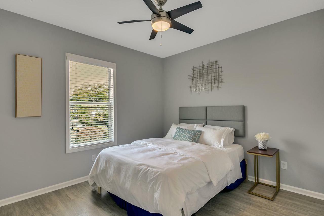 New 3/2 Duplex Minutes From Heart Of Tampa -Unit B Lejlighed Eksteriør billede