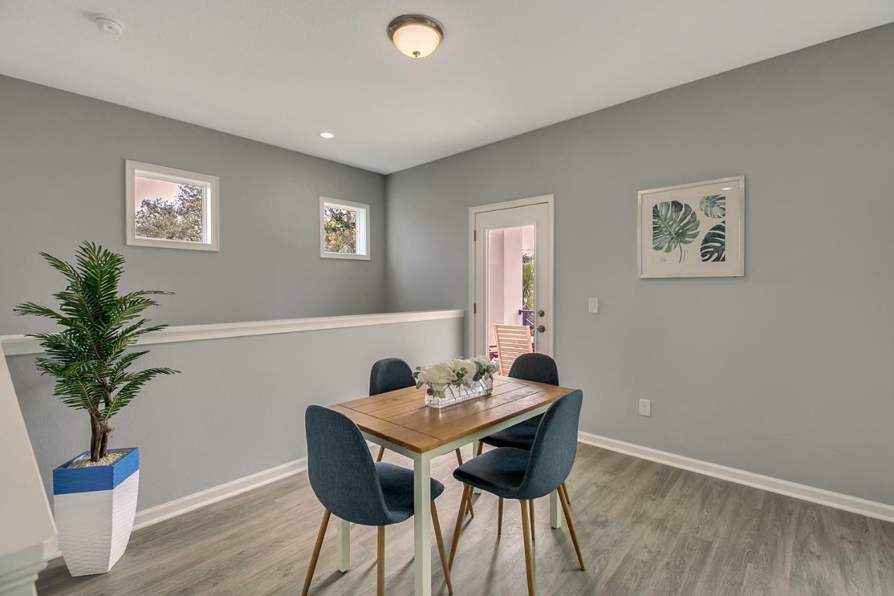 New 3/2 Duplex Minutes From Heart Of Tampa -Unit B Lejlighed Eksteriør billede