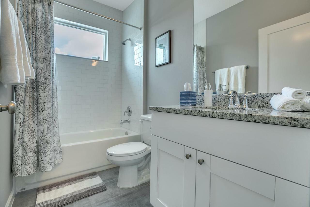 New 3/2 Duplex Minutes From Heart Of Tampa -Unit B Lejlighed Eksteriør billede